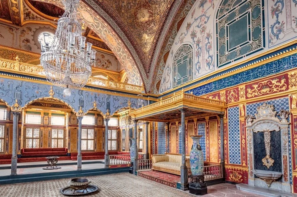 ANTİKÇAĞ AKROPOLÜNDEKİ OSMANLI SARAYI TOPKAPI