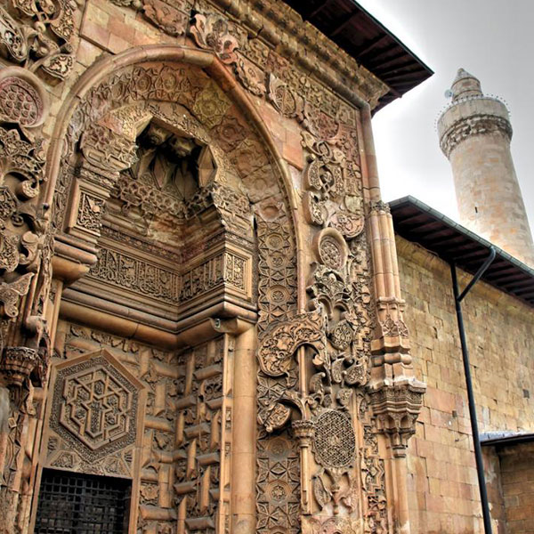 KEMALİYE’DE HIDRELLEZ (SİVAS – DİVRİĞİ – KEMALİYE – ARAPGİR)